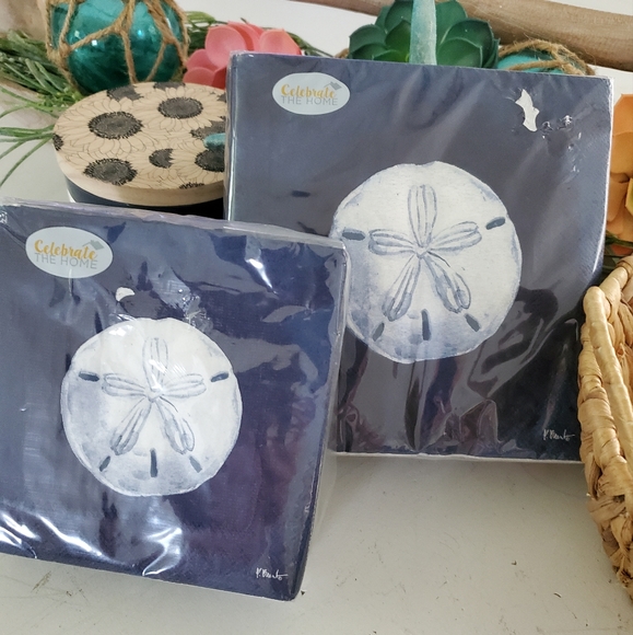 SAND DOLLAR NAVY NAPKINS * New 2022* - Picture 2 of 2
